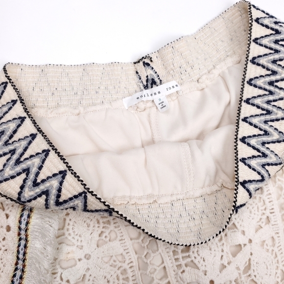 Endless Rose Cream Embroider Eyelet Boho Shorts S - Picture 4 of 13